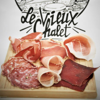 mix de charcuterie tranché